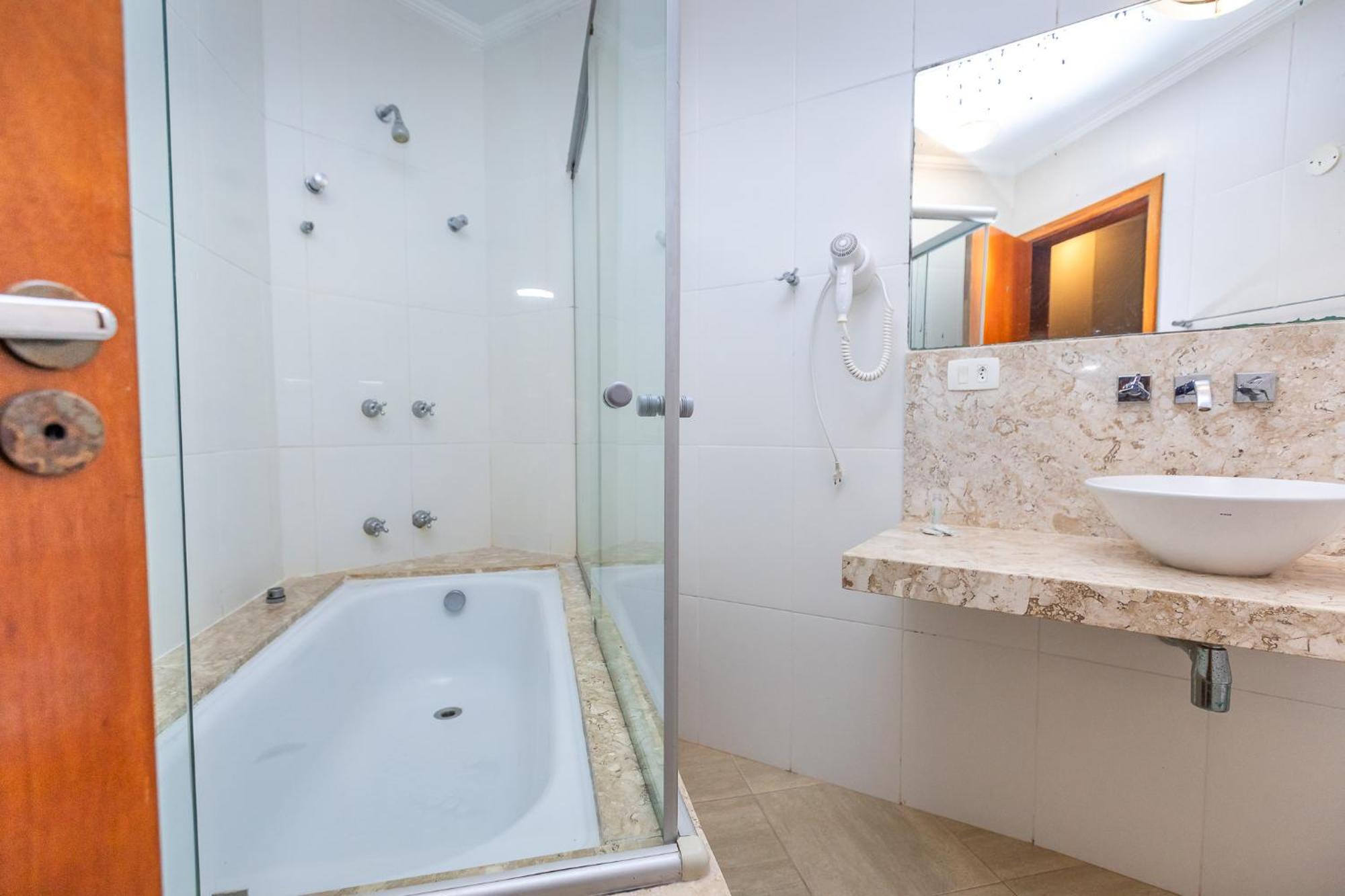 Superior Double Room with Balcony and Bath,1657164681:JPEG