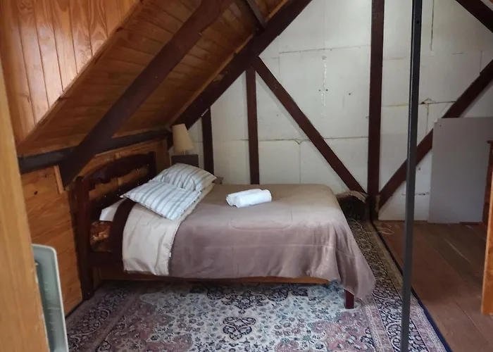 Pousada Casa da Dine-Parque das Cerejeiras-familiar