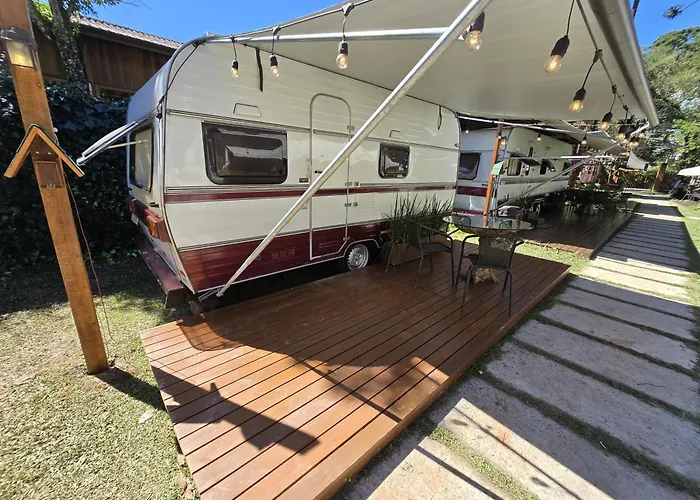 La Brume Trailers